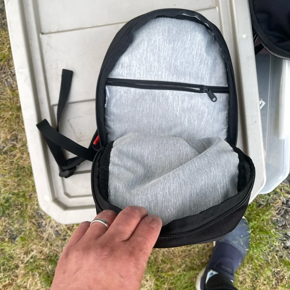 Sherpani Vespa everyday backpack - Picture 2 of 2